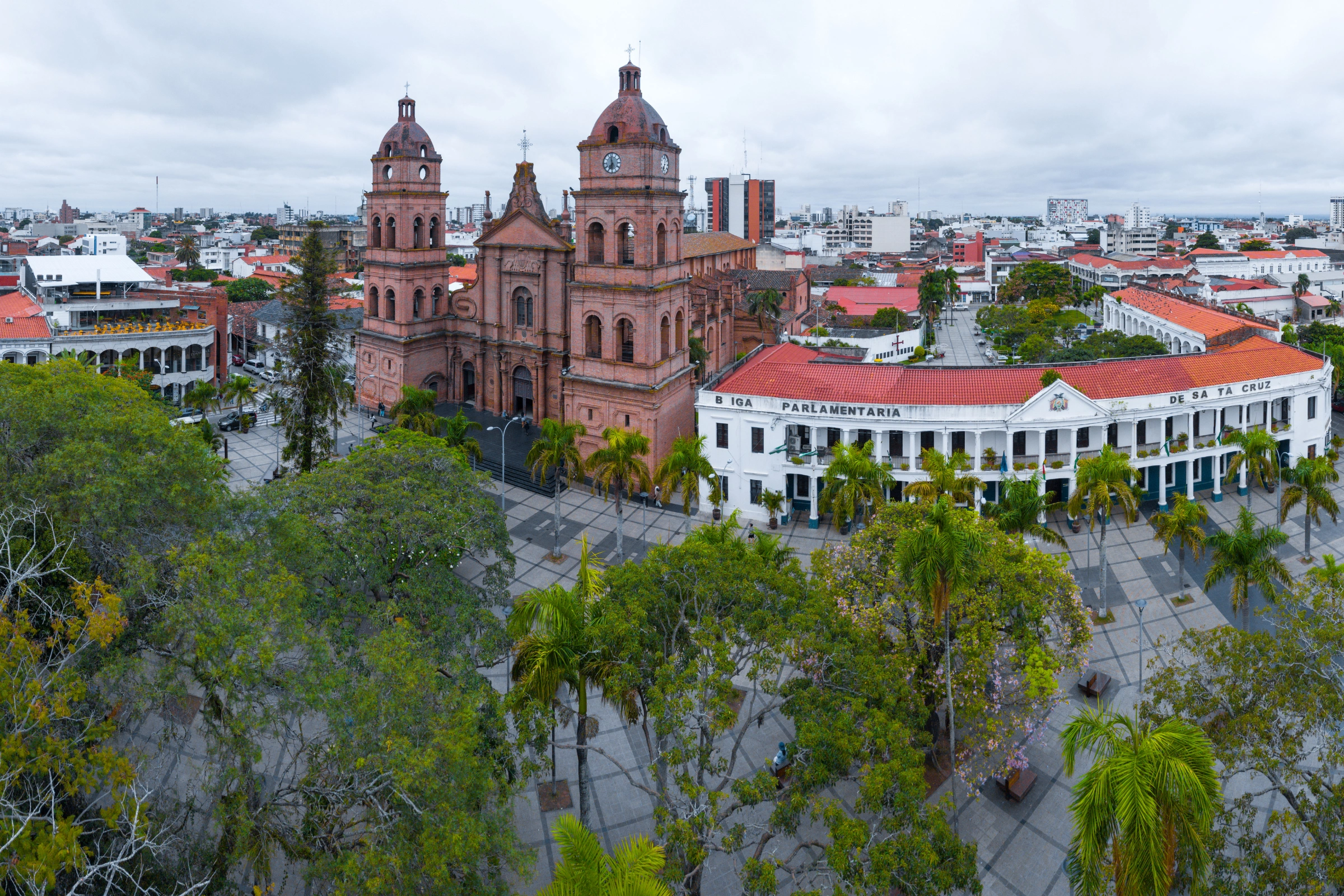 Santa_Cruz_de_la_Sierra[1].webp